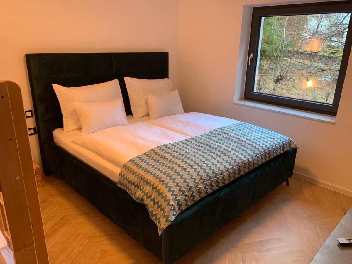 Apartament Pine Tree Holiday House Gozd Martuljek Zewnętrze zdjęcie